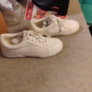 Universal Thread White Athletic Shoes